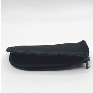 Kusshi Neoprene Makeup Brush Case Black Travel Zipper Pouch Washable Padded